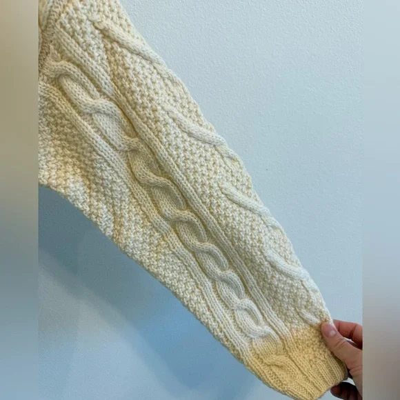 Vintage L.L. Bean Women's Cream Cable Knit Wool Fisherman Cardigan Sweater - Picture 4 of 11